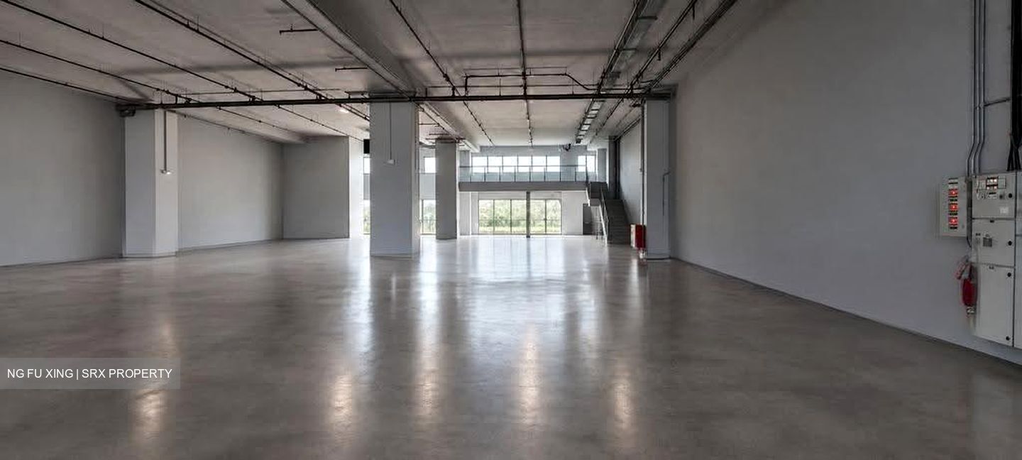 Carros Centre (D25), Factory #632862781